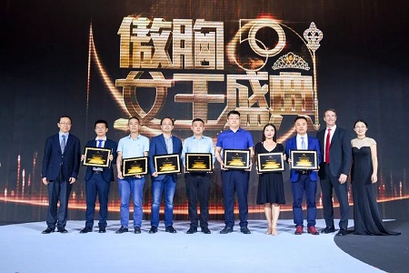 上海美萊受邀出席“ALLURA傲胸女王盛典”，獲“2019年度傲諾拉鉑金醫(yī)療機(jī)構(gòu)”稱號