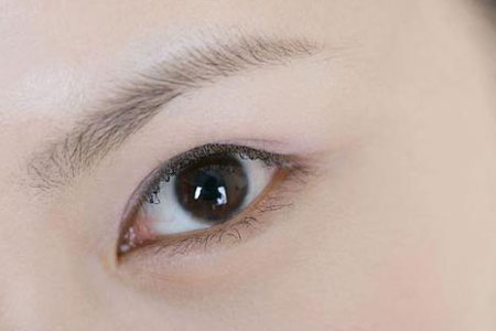 眉毛種植手術(shù)過(guò)程是怎樣的，多久能看到效果